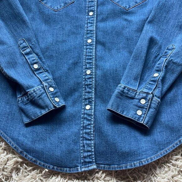 Levi's Western Shirt Womens M Blue Denim Cotton Tailored Fit Cowboy Pearl Snap - Picture 6 of 11
